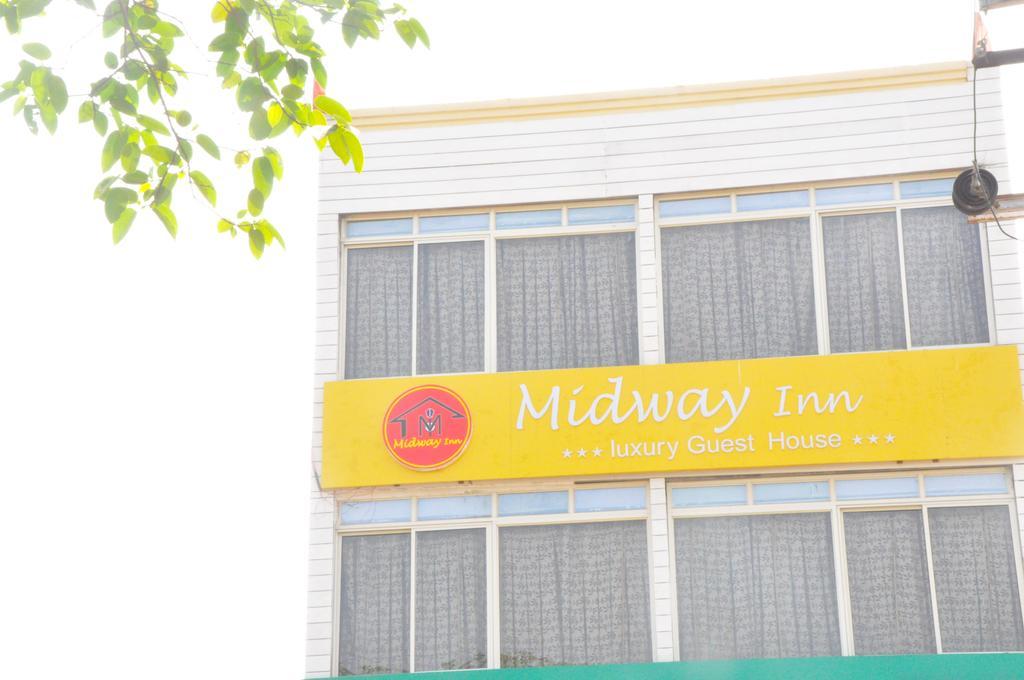 בובנשוואר Midway Inn מראה חיצוני תמונה